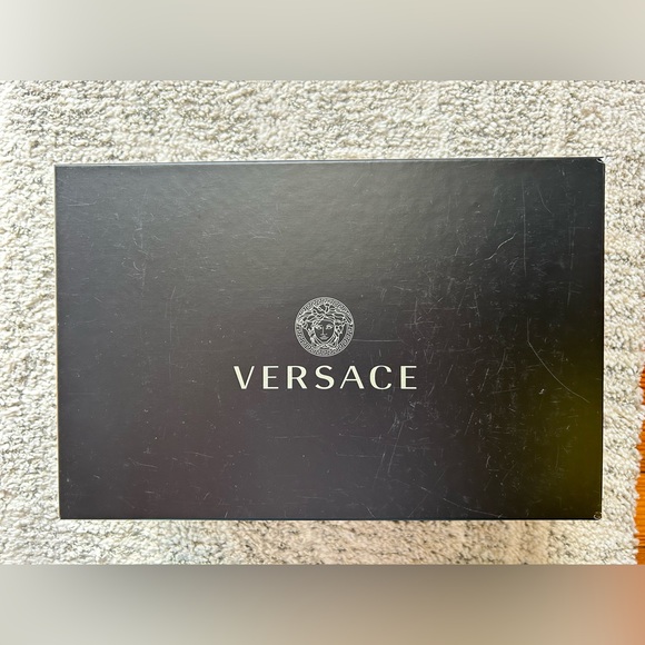 NIB Authentic Versace Slides - Picture 7 of 7